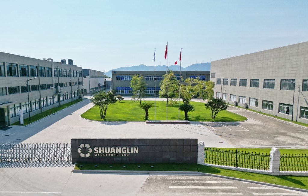 星空在线手机版(大中国区)模具荣膺“中国模具重点骨干企业”荣誉称号